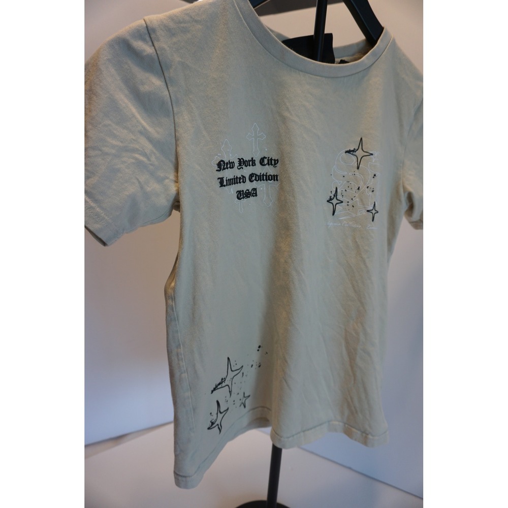 Supply & Demand NYC Graphic T-Shirt Kids Medium Tan Limited Edition USA Star Tee